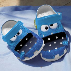 GAD0401205 Cookie Monster ads1, Crocs Water-proof And Lightweight The Muppet Cookie Monster Clogs, Fun And Safe For Outdoor Play, Blue, Water-proof