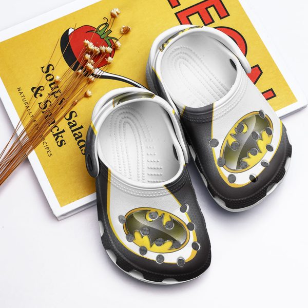 GTT1902209 ads 9, Special Design Breathable And Durable Batman Logo Crocs, Fast Shipping!, Breathable
