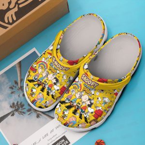 image 4 3, New Design Cartoon Peanuts Snoopy Crocs, Soft And Lightweight Clogs For Outdoor Activity, New Design, Outdoor, Soft