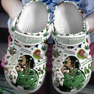 image 409, Lightweight And Non-slip Crocs, Personalized Weed-loving Rapper Snoop Dogg Crocs, Rap Music Star Crocs, Easy to Buy!, Lightweight, Non-slip, Personalized