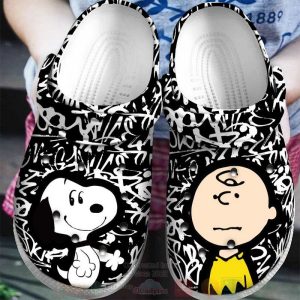 image 46 90, Hot Design Snoopy And Charlie Brown Black And White Unisex Soft Crocs, Black, Soft, Unisex, White