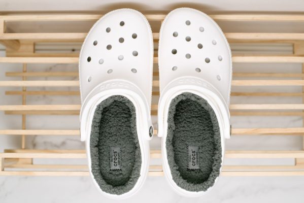 How to clean smelly Crocs