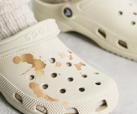 Clean oil stains on Crocs